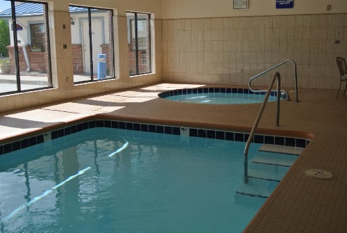 Luxury Inn & Suites image 10