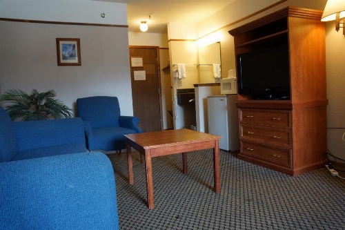 Luxury Inn & Suites image 20